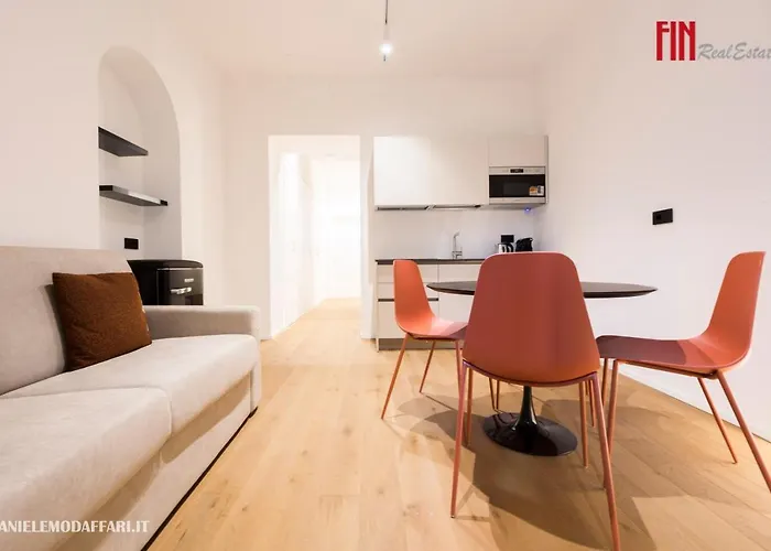 Mazzini House By 24 *